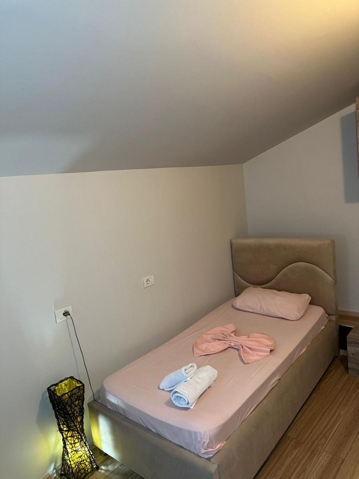 Eden Hostel Tirana