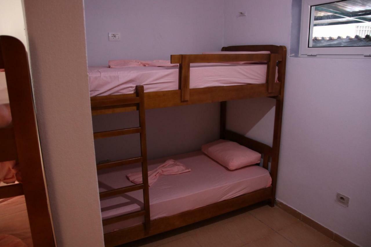 Eden Hostel *
